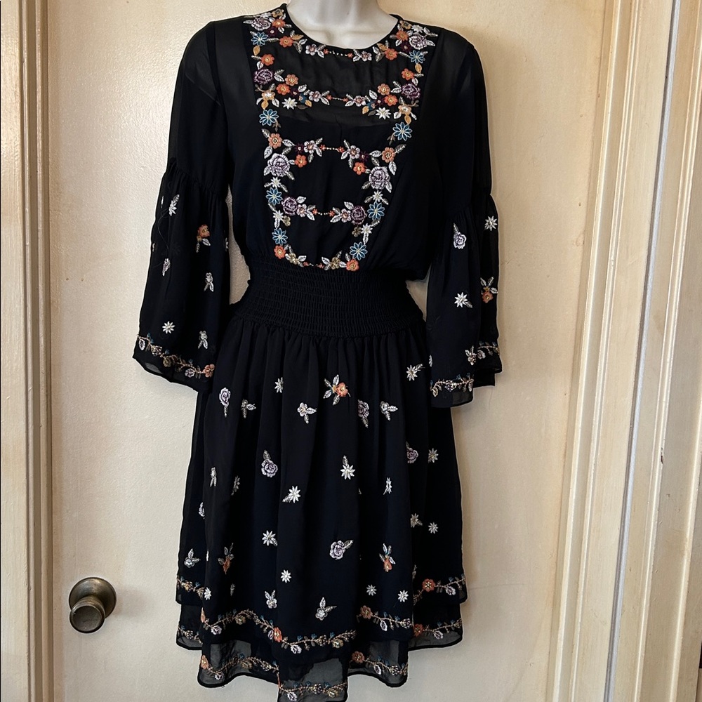 MAEVE Anthropologie Anfisa Embroidered Tunic Dress Size 4